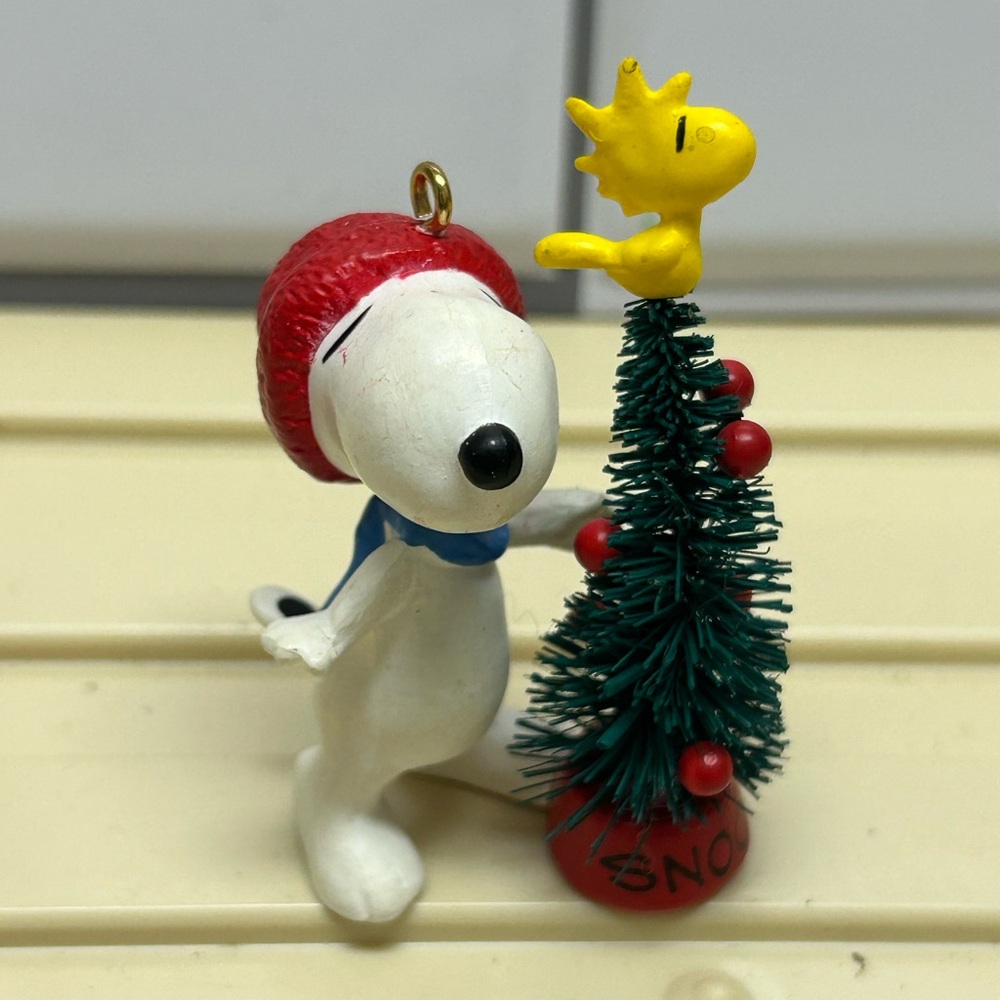 Vintage 1987 Hallmark Keepsake Ornament Snoopy & Woodstock Christmas Tree No Box